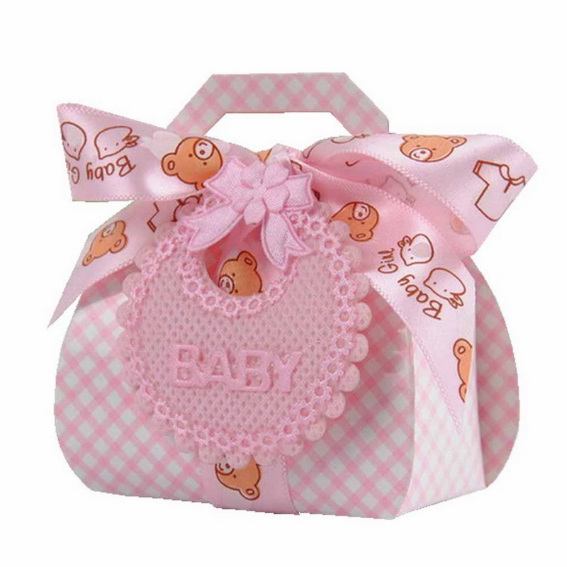 Bib-Style Gingham Gift Box with Handle