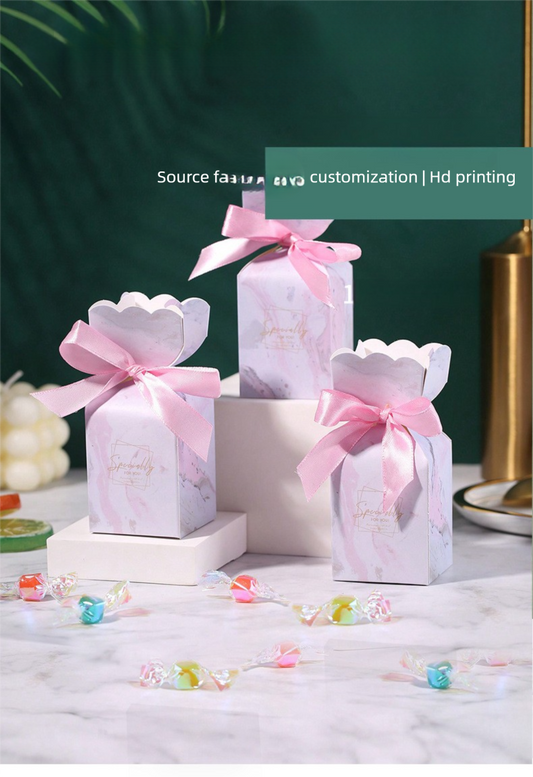Elegant Bud-Shaped Wedding Favor Box (Vase Style)